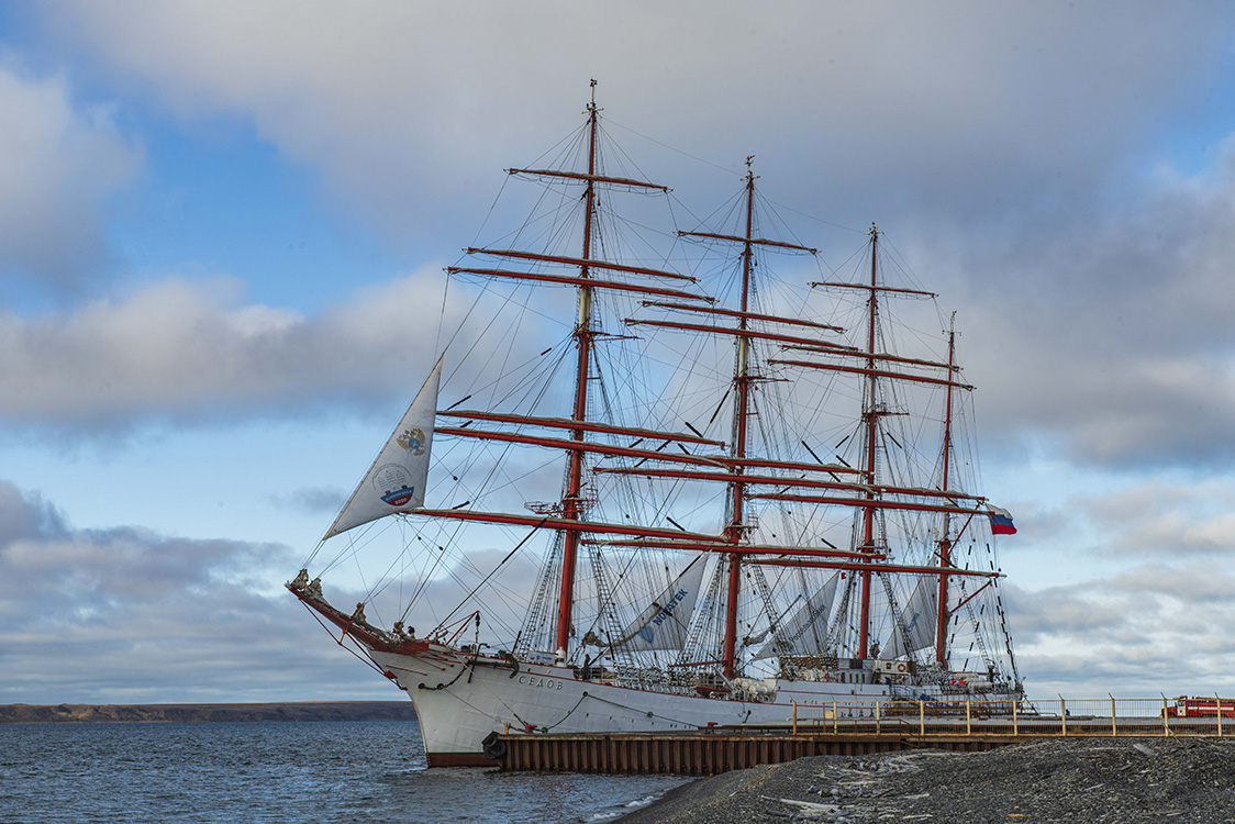 ���� "�����"