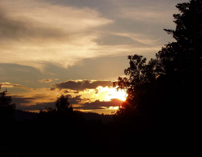 . .  20:45.