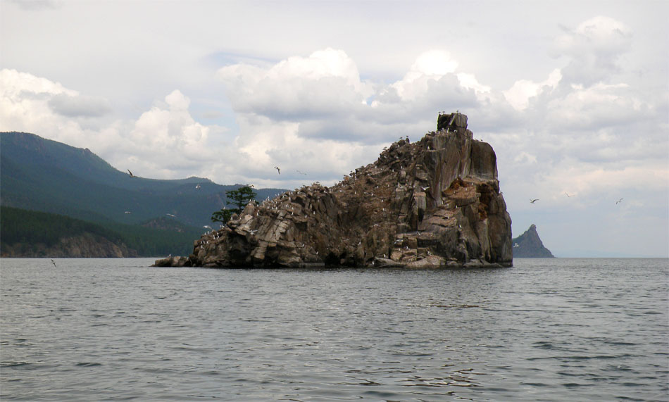 Бакланий камень на Байкале