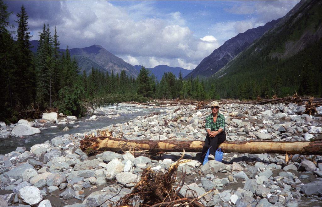  2001.  1