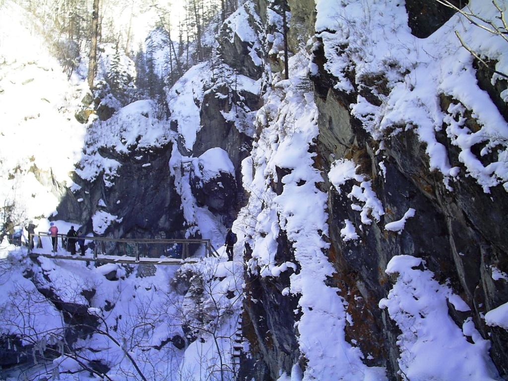 Нижний водопад на Кынгарге