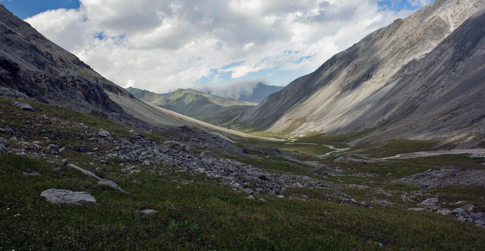 ������ ������ ������-����