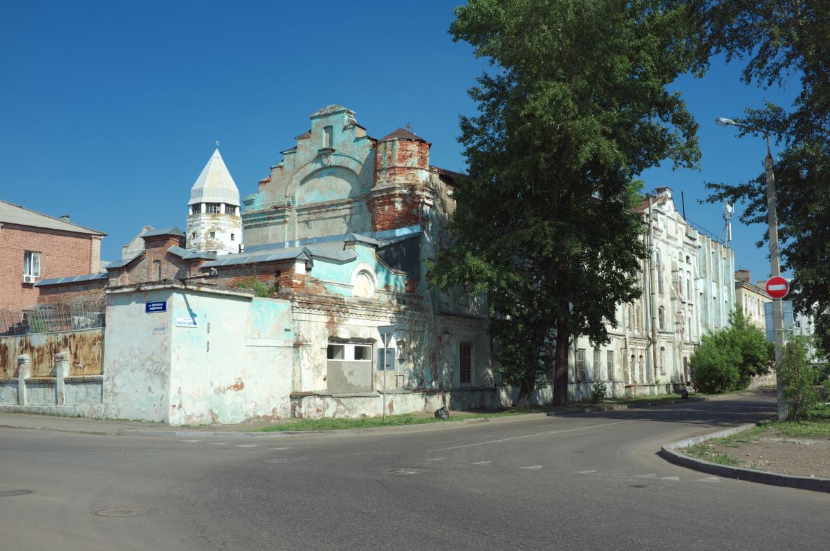 На Цесовской набережной