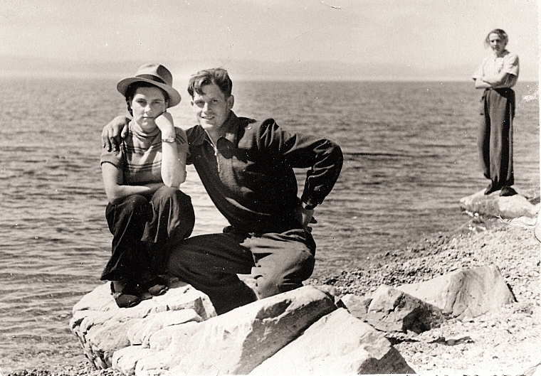    1957