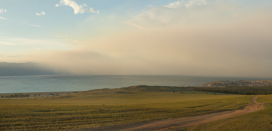 Smoke on the water. Хужир