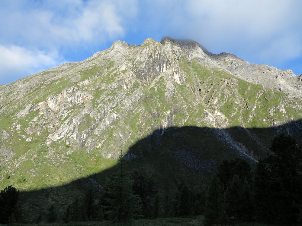 ���� � ����